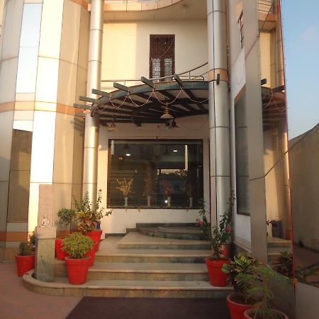 אחמדאבאד Hotel Airport Residency מראה חיצוני תמונה