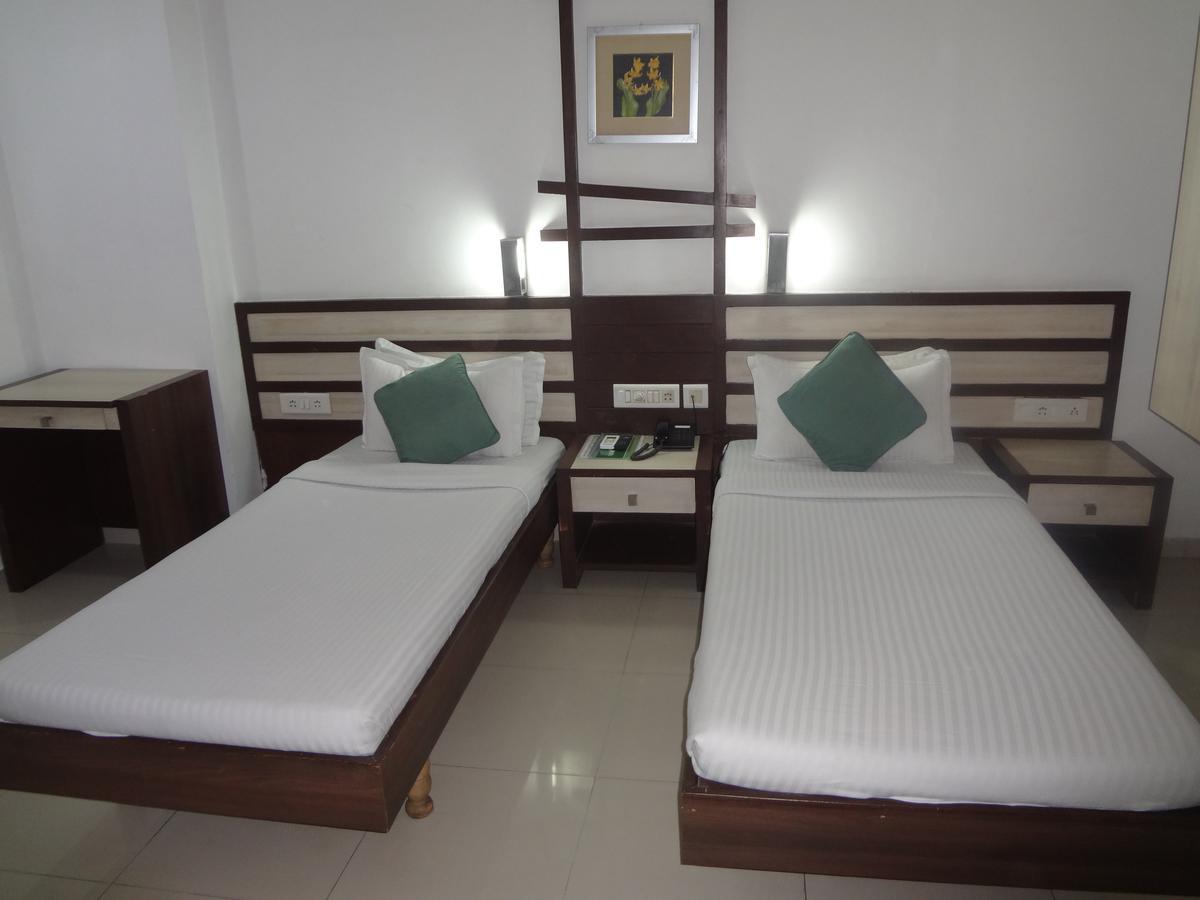 אחמדאבאד Hotel Airport Residency מראה חיצוני תמונה
